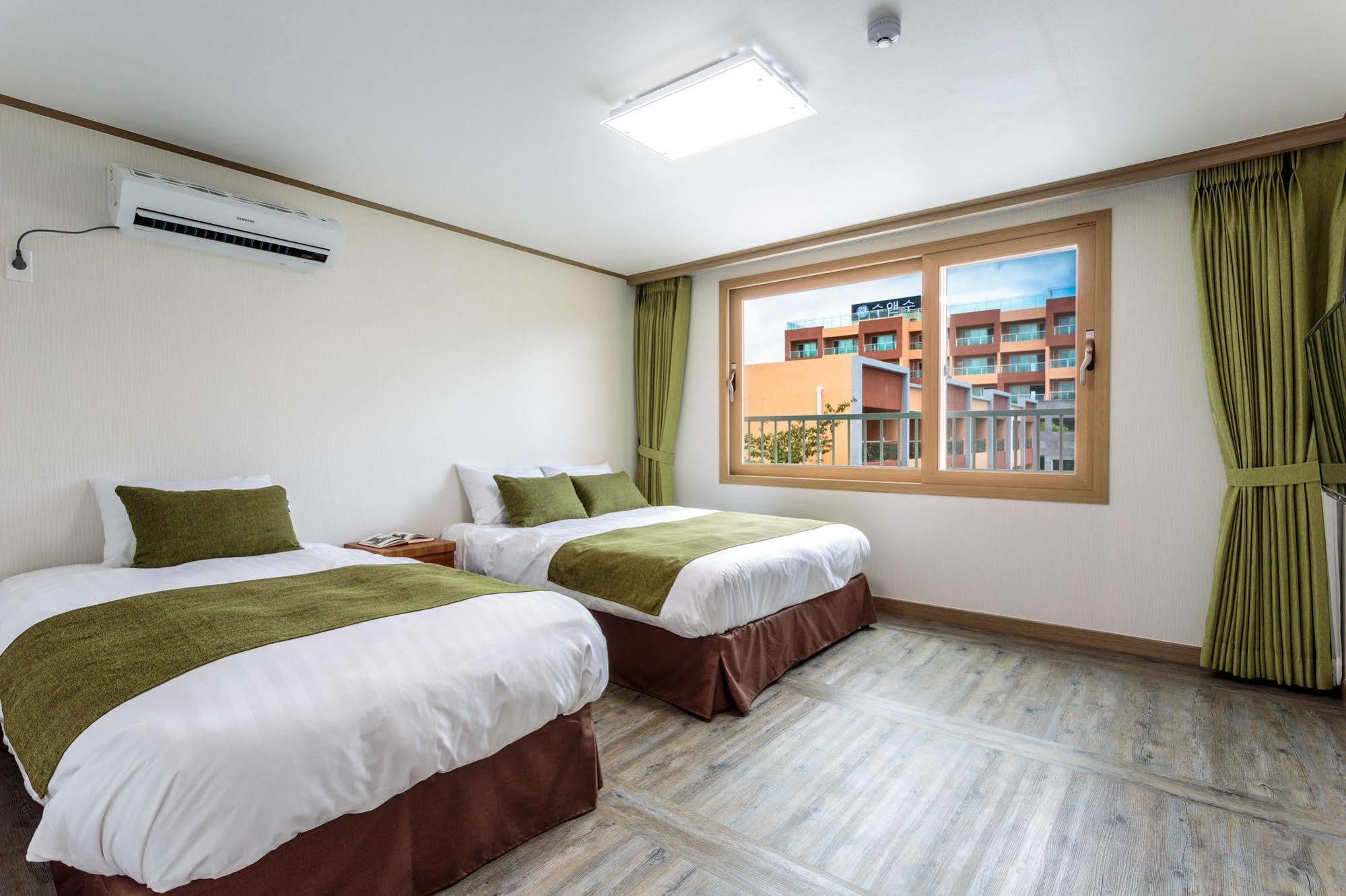Suandsu Resort Jeju Buitenkant foto